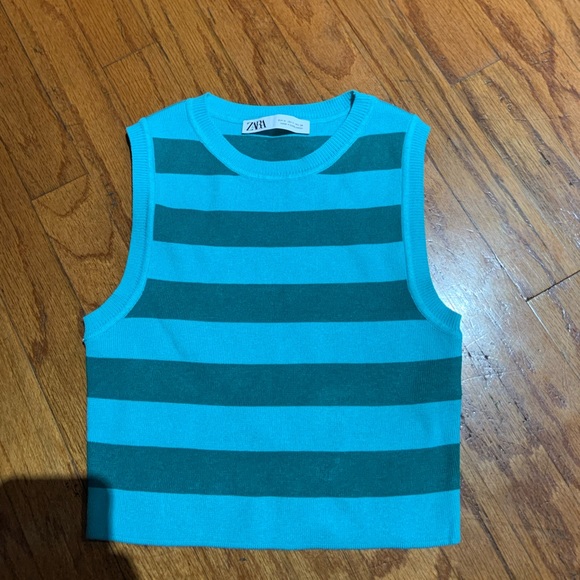 Zara Boxy Crop Tank Top - Picture 2 of 6